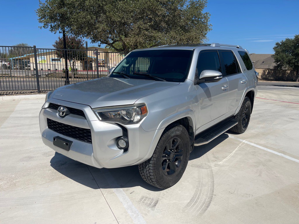 2016 Toyota 4Runner Image 1