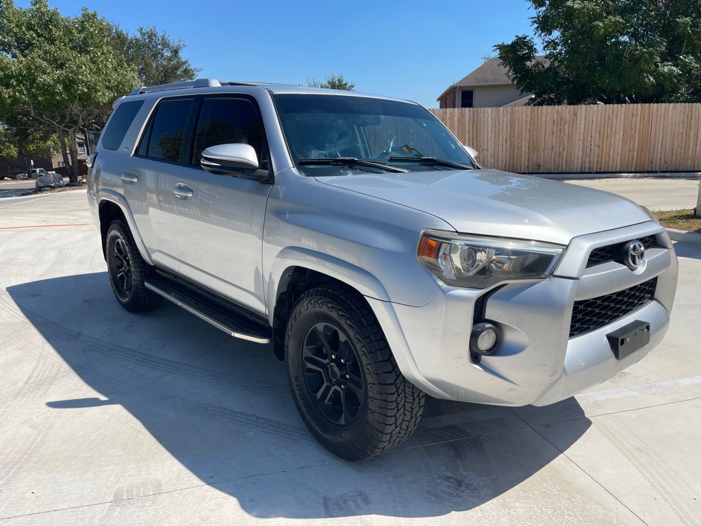 2016 Toyota 4Runner Image 4