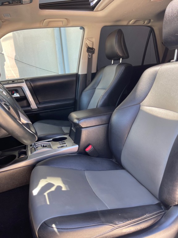 2016 Toyota 4Runner Image 18