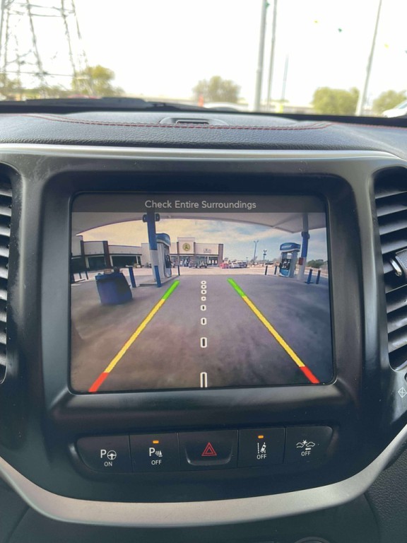 2014 Jeep Cherokee Image 12