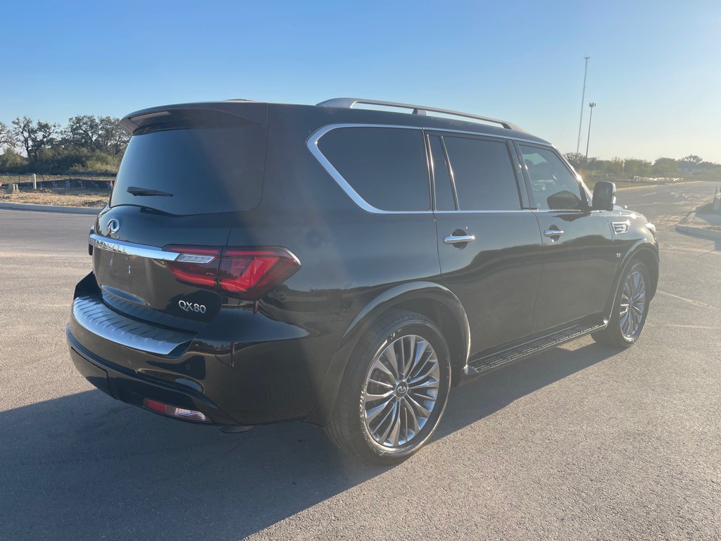 2018 INFINITI QX80 Image 3