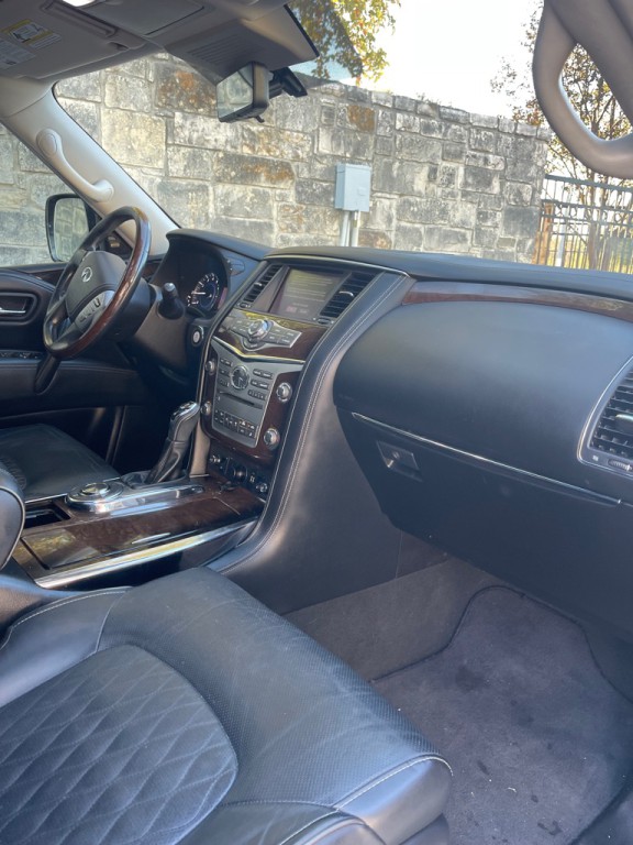 2018 INFINITI QX80 Image 15