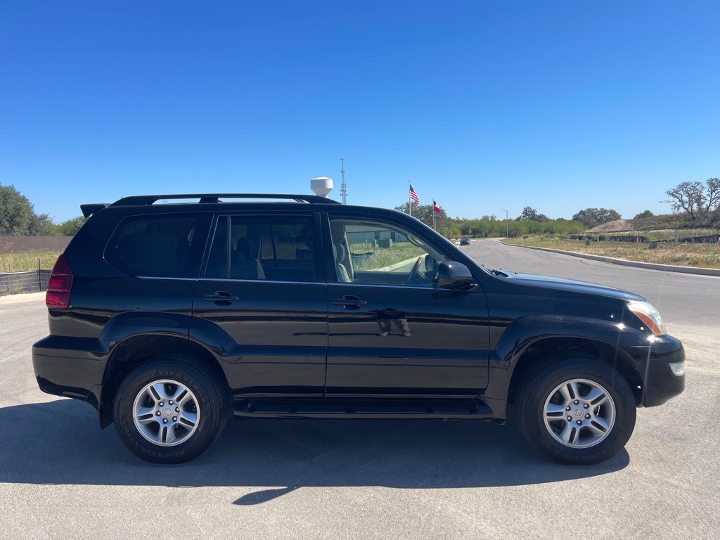 2005 Lexus GX Image 6