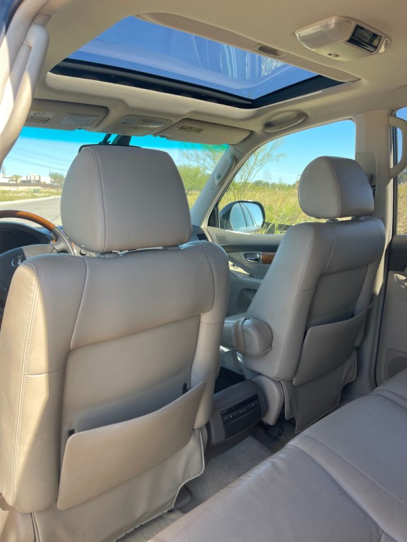 2005 Lexus GX Image 13