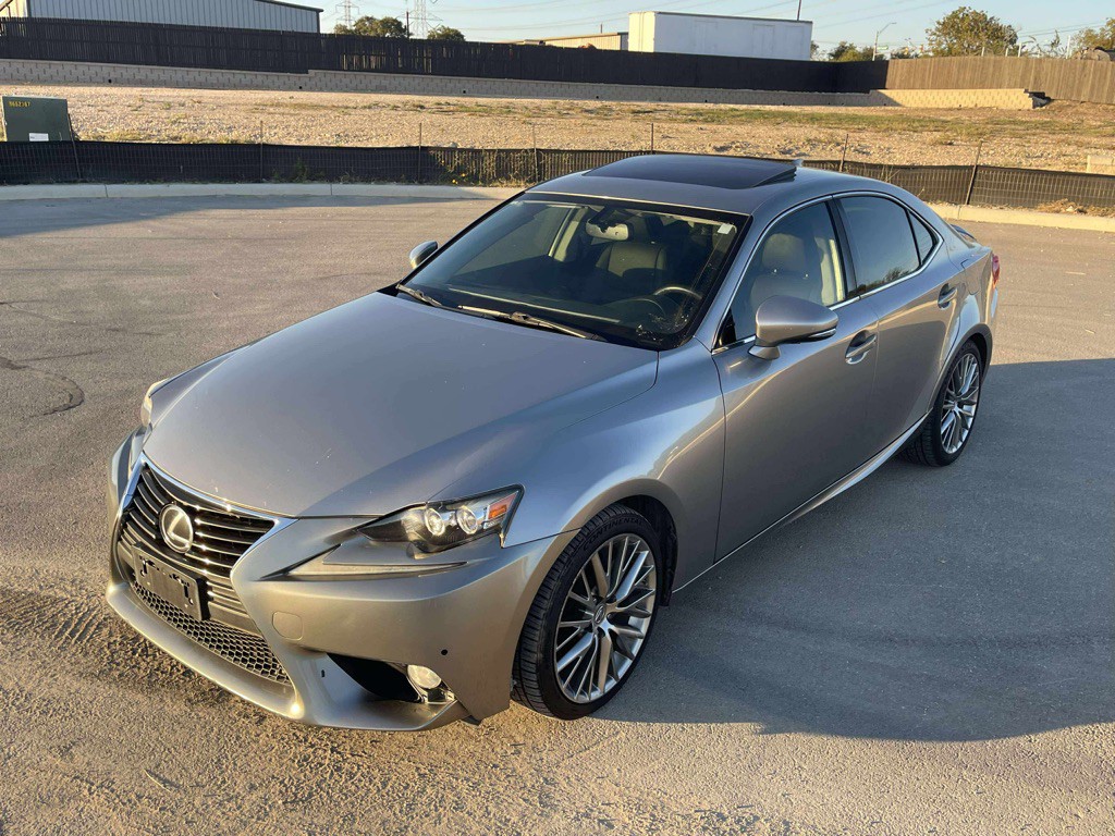 2014 Lexus IS Image 2