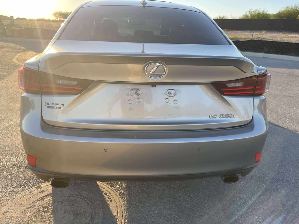 2014 Lexus IS Image 10