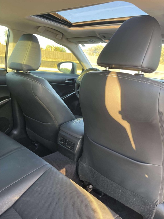 2014 Lexus IS Image 12