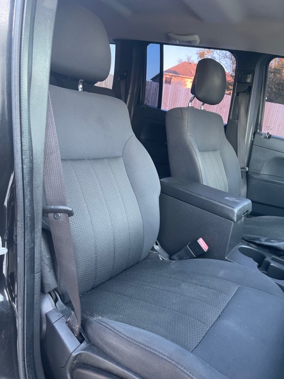 2012 Jeep Liberty Image 16