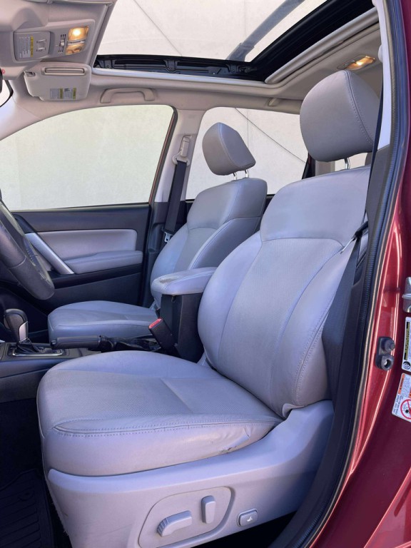 2015 Subaru Forester Image 7