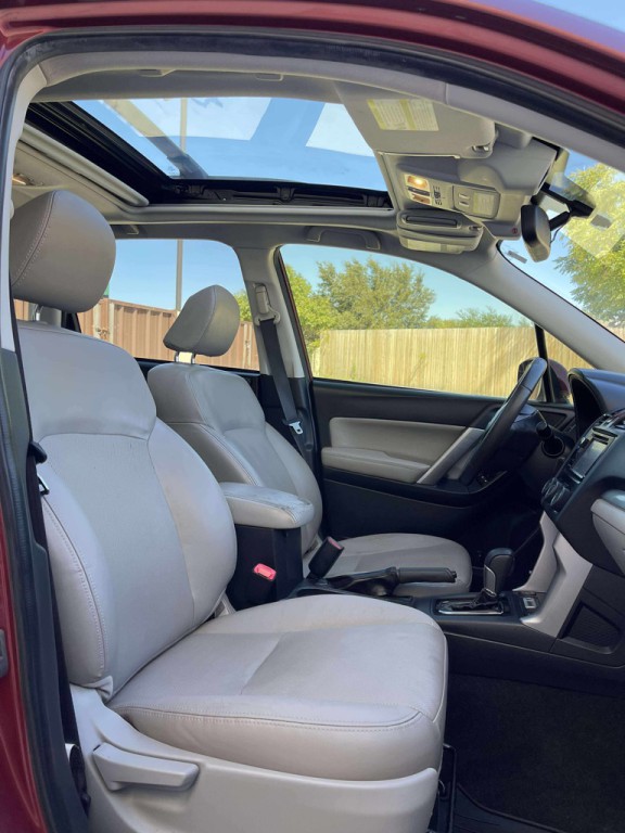 2015 Subaru Forester Image 14