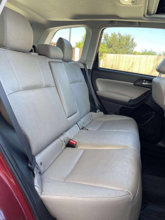 2015 Subaru Forester Image 15