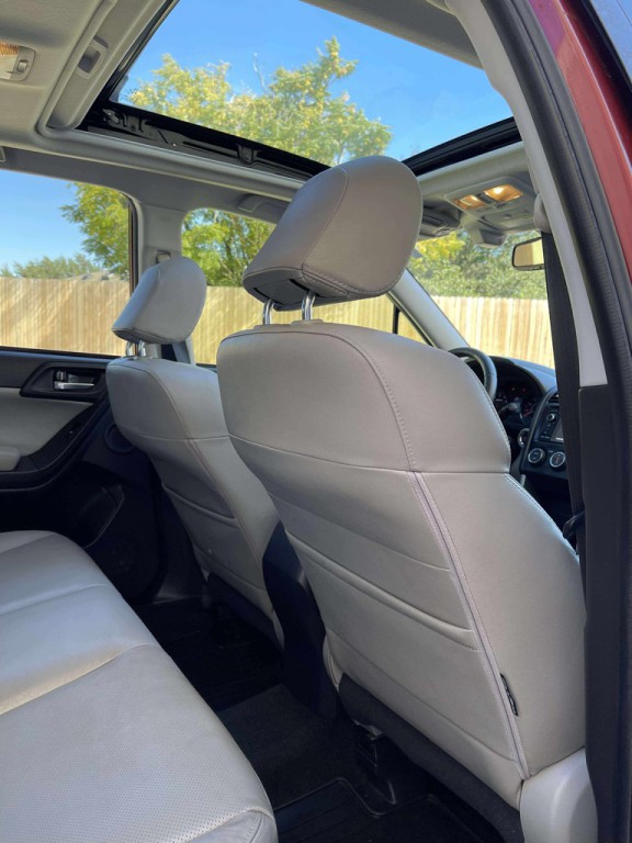 2015 Subaru Forester Image 17