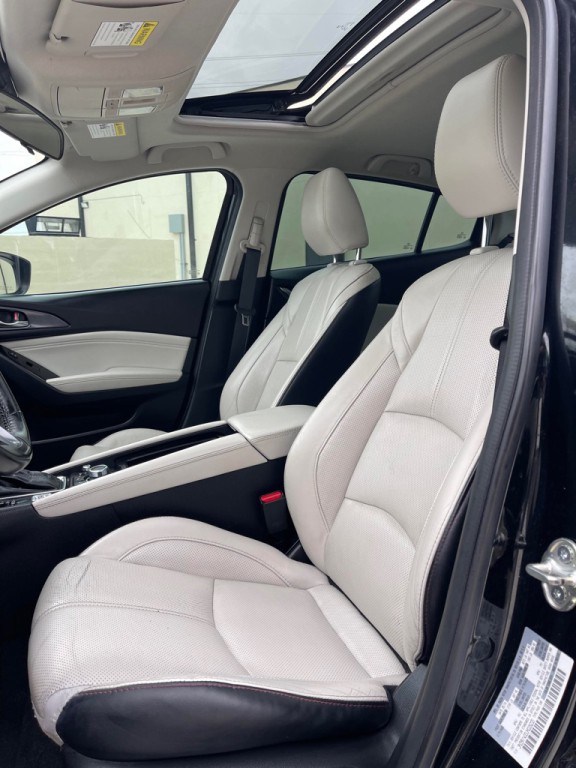 2018 Mazda Mazda3 Image 10