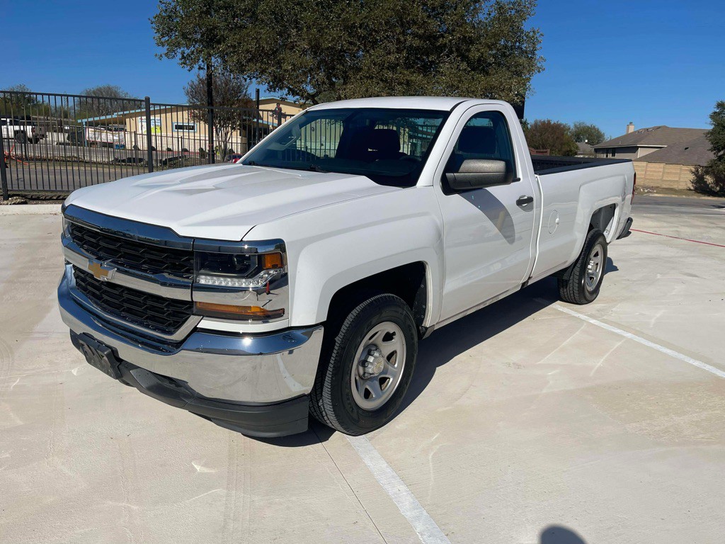2018 Chevrolet Silverado 1500 Image 2