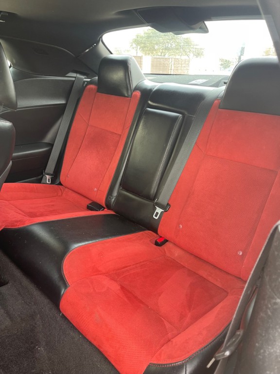 2016 Dodge Challenger Image 12