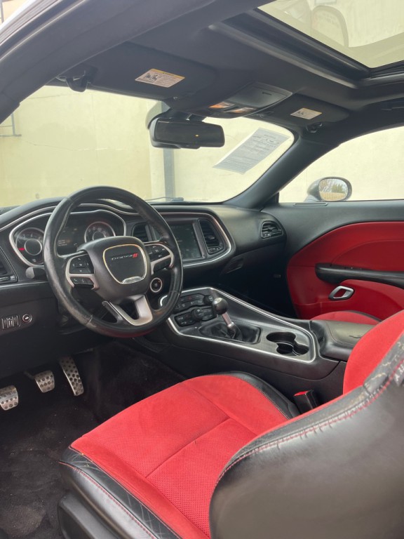 2016 Dodge Challenger Image 14