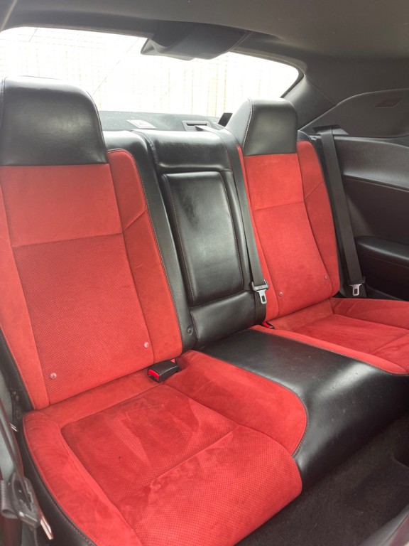 2016 Dodge Challenger Image 17