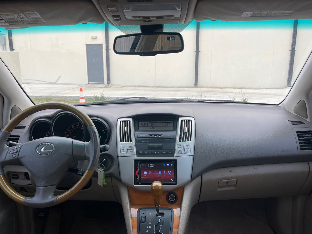 2007 Lexus RX Image 17
