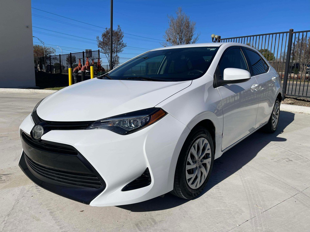 2018 Toyota Corolla Image 1
