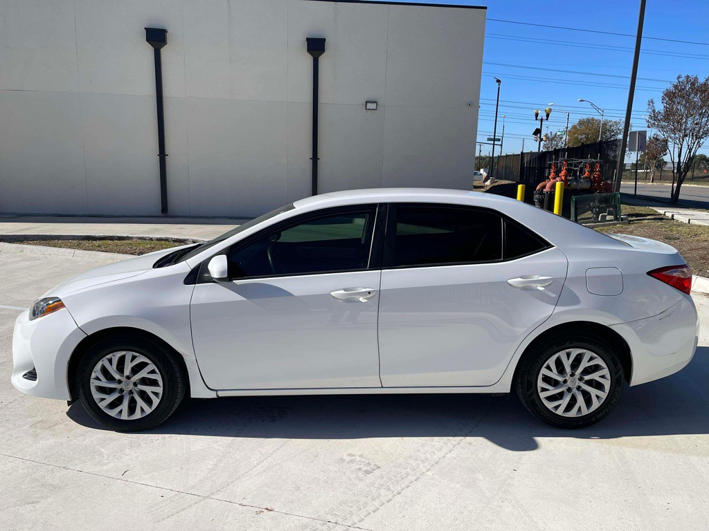 2018 Toyota Corolla Image 4