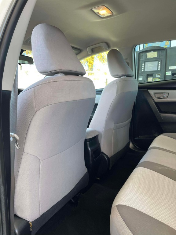 2018 Toyota Corolla Image 15