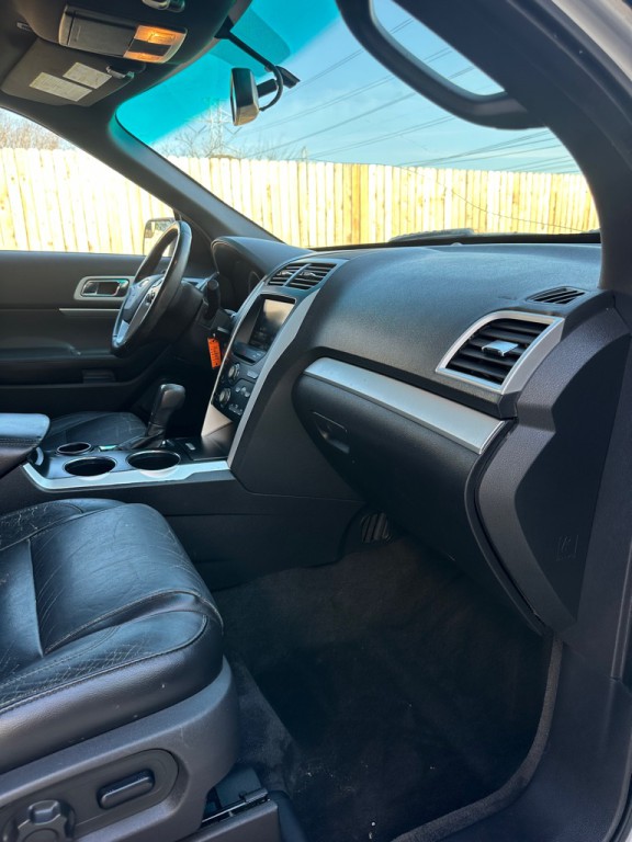 2013 Ford Explorer Image 15
