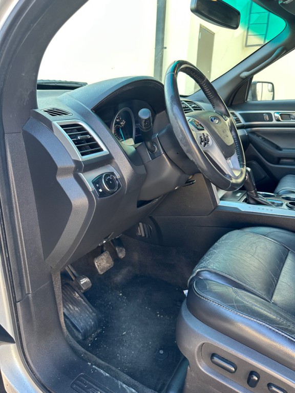 2013 Ford Explorer Image 17