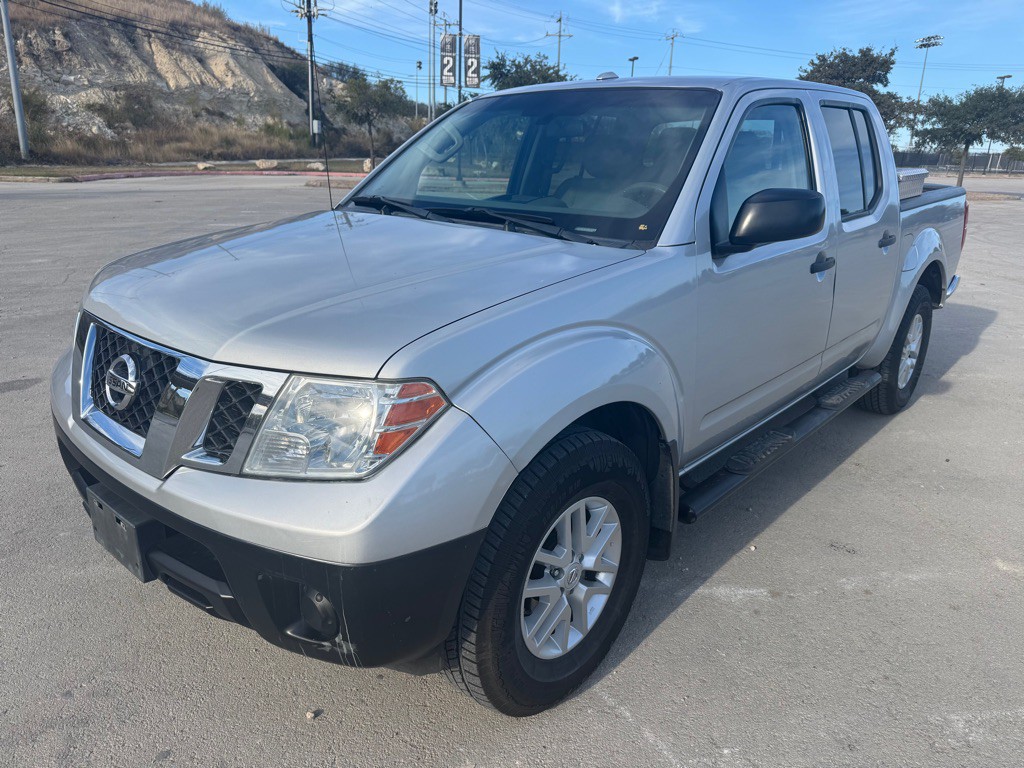 2018 Nissan Frontier Image 2
