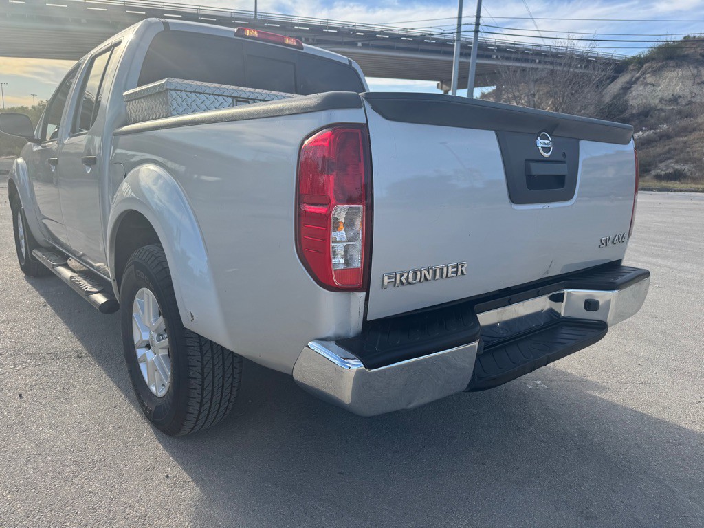2018 Nissan Frontier Image 8