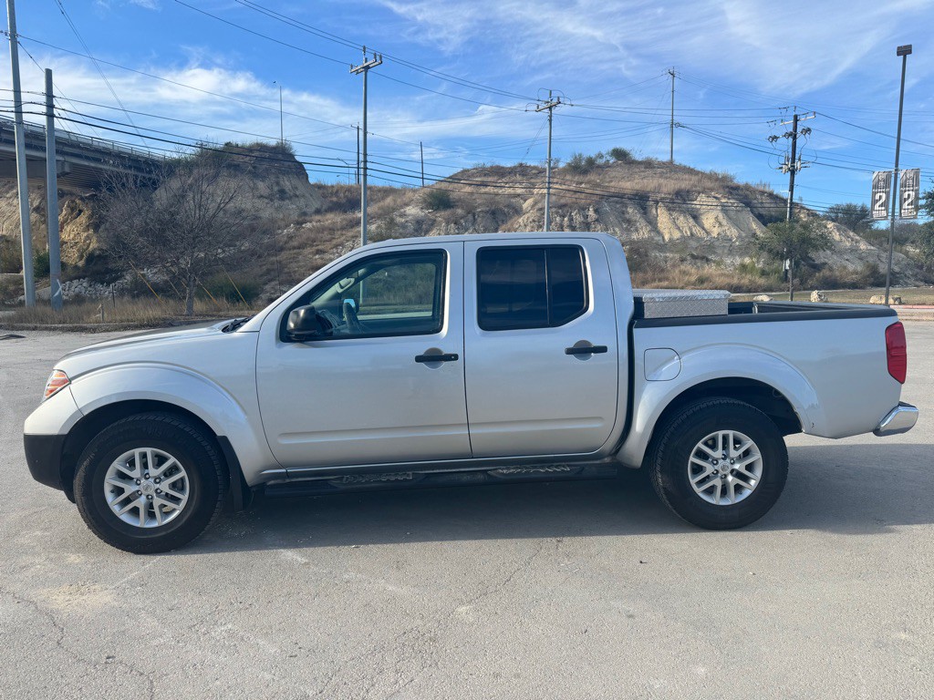 2018 Nissan Frontier Image 9