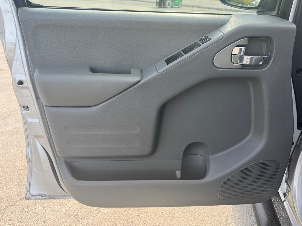 2018 Nissan Frontier Image 12