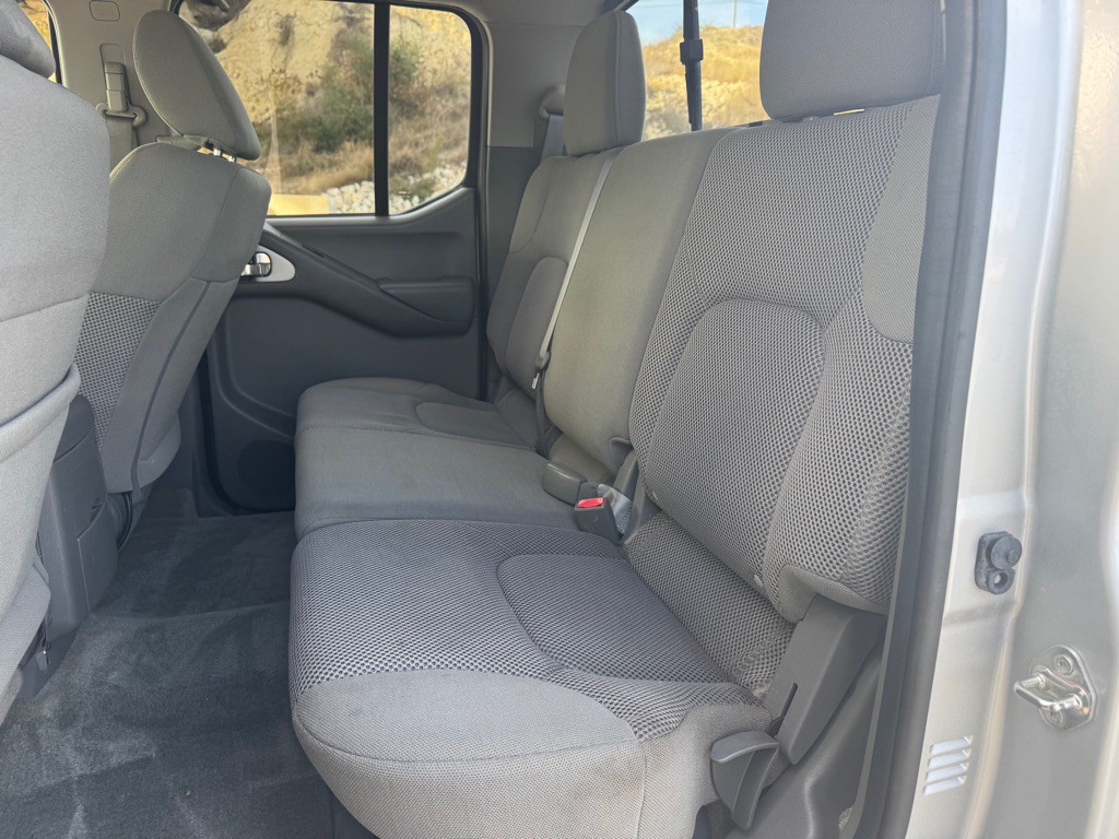 2018 Nissan Frontier Image 15