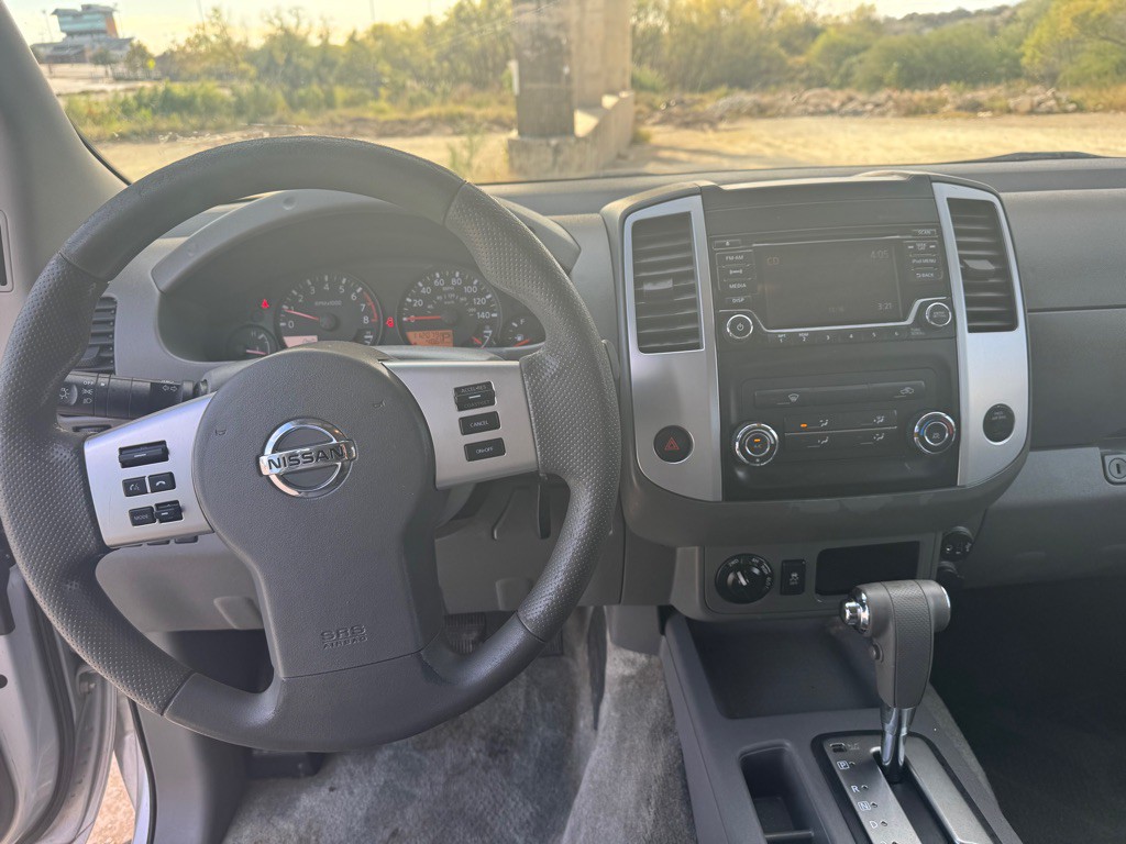 2018 Nissan Frontier Image 16