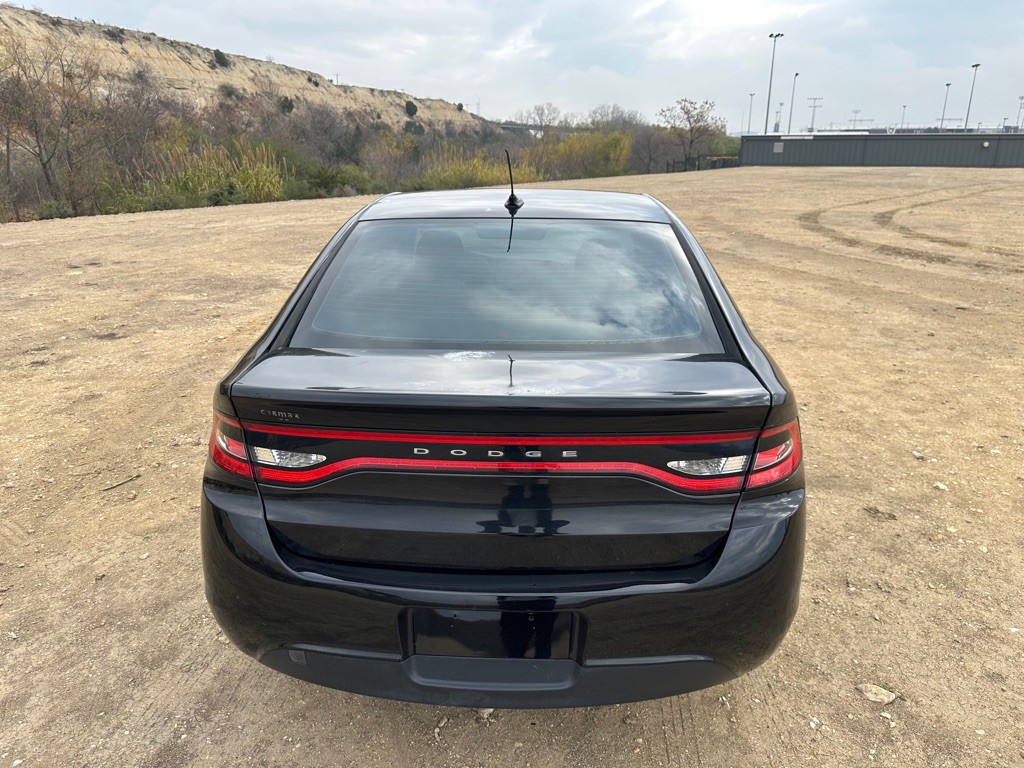 2015 Dodge Dart Image 4