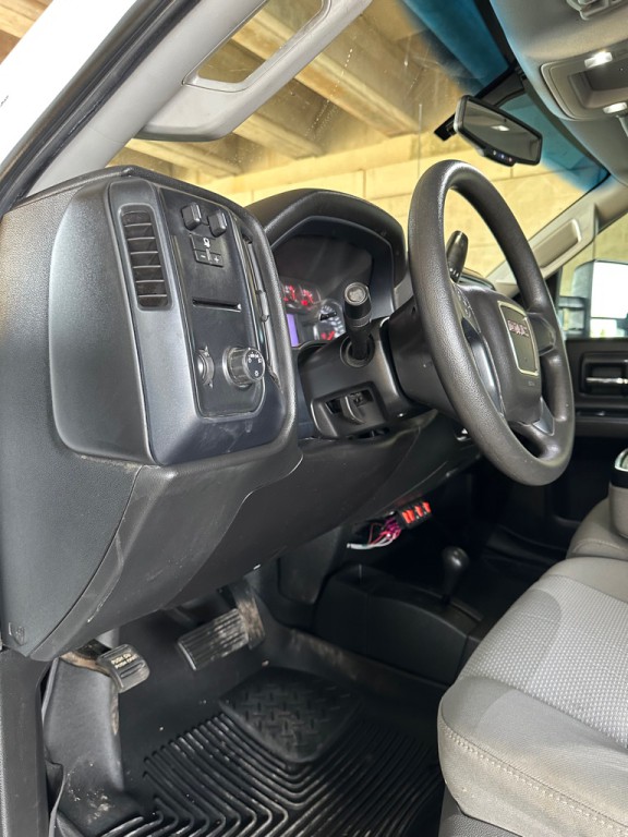 2019 GMC Sierra Image 16