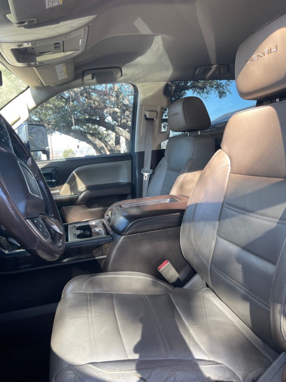 2015 GMC Sierra Image 16