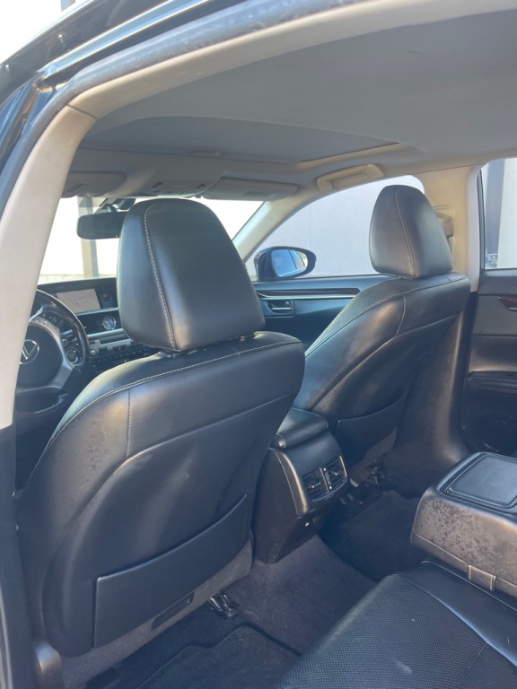 2014 Lexus ES Image 13