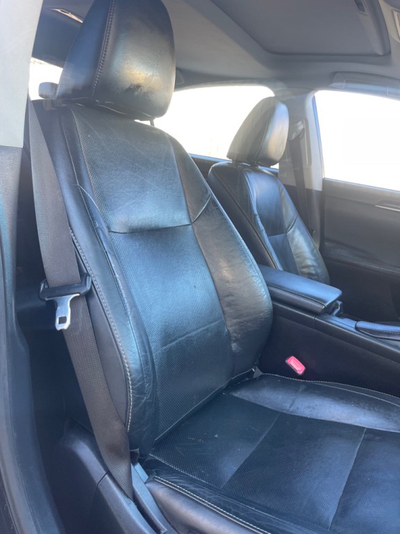 2014 Lexus ES Image 16