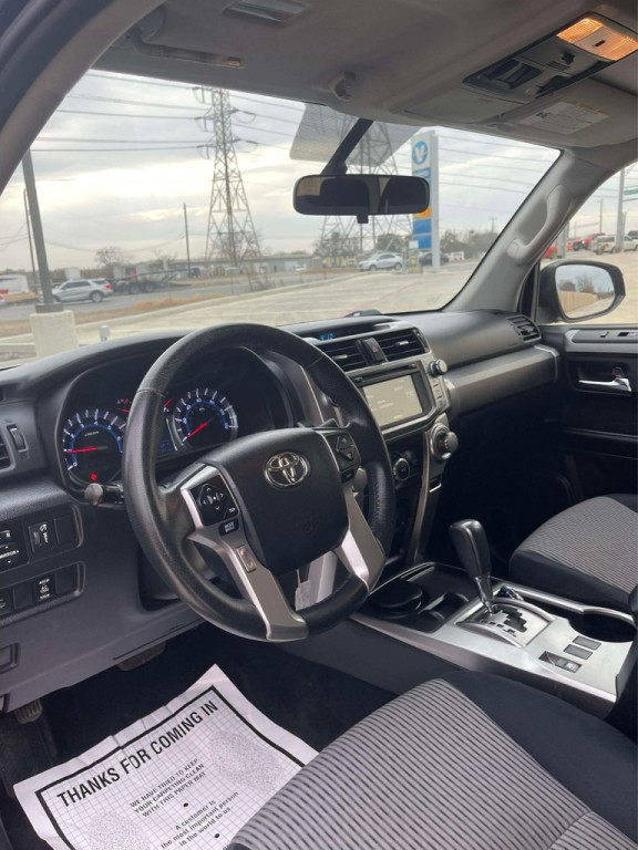 2015 Toyota 4Runner Image 8