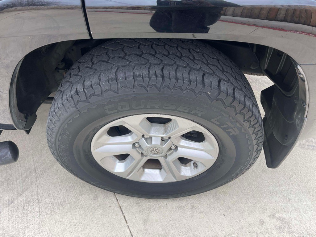 2015 Toyota 4Runner Image 13