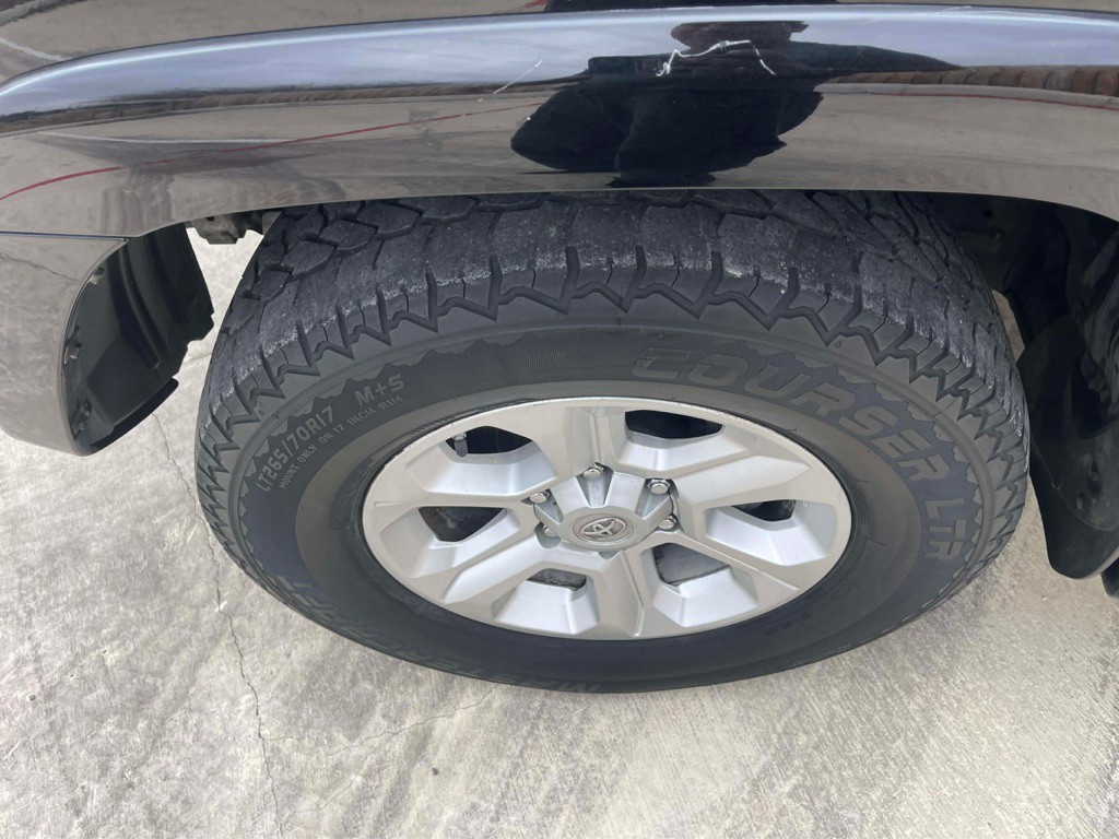 2015 Toyota 4Runner Image 14