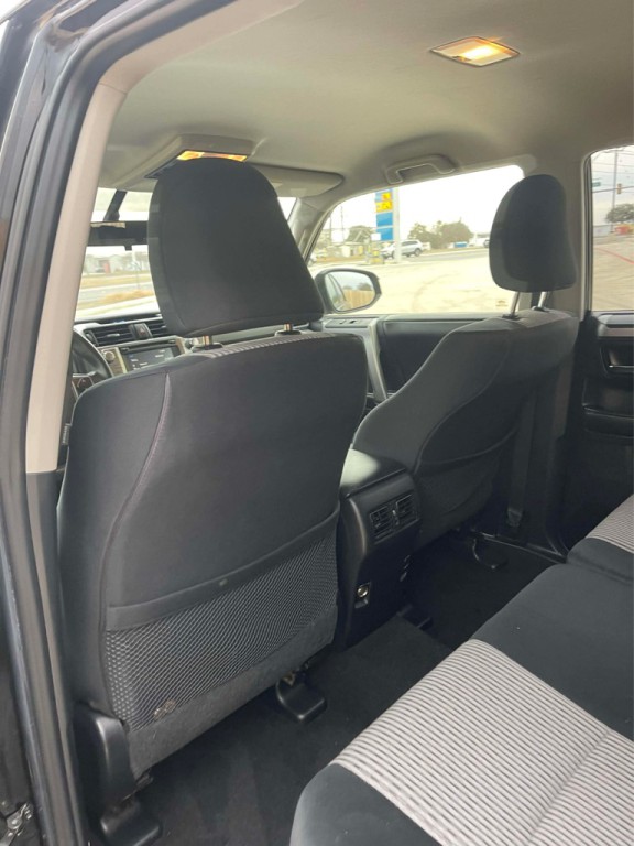 2015 Toyota 4Runner Image 16