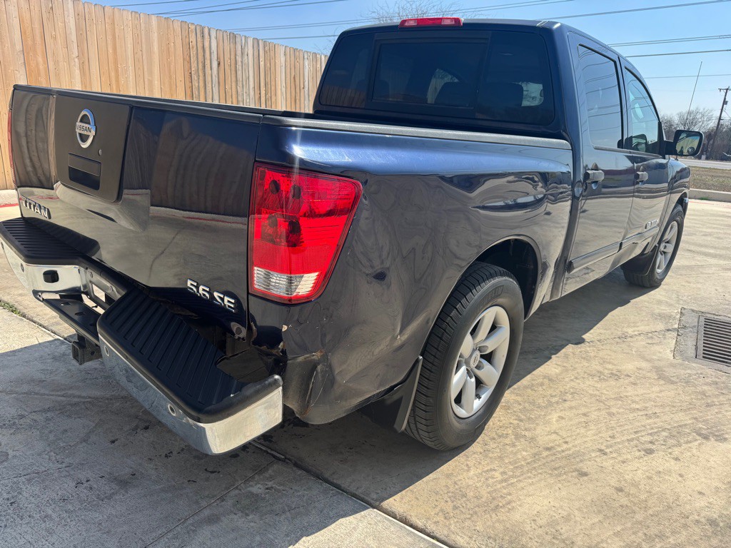 2010 Nissan Titan Image 6