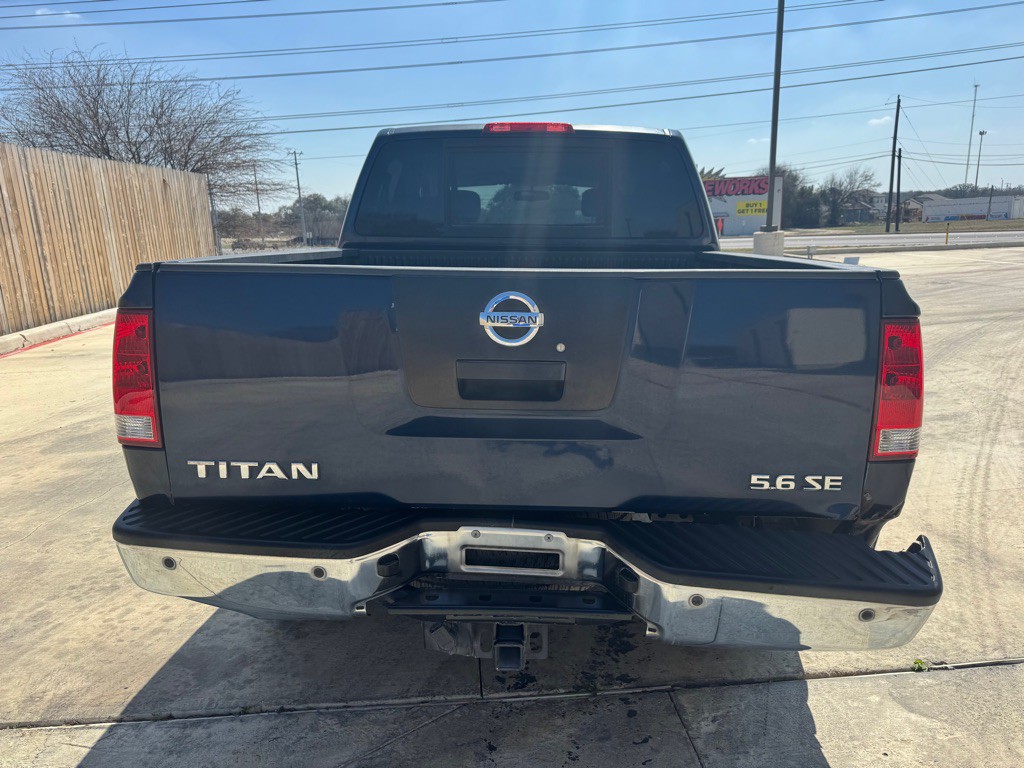 2010 Nissan Titan Image 7