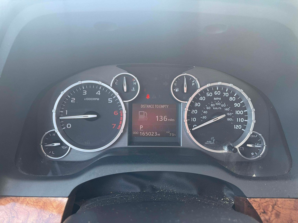 2015 Toyota Tundra Image 17