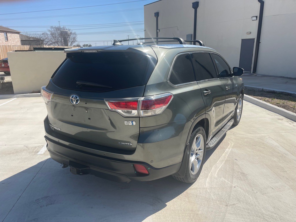 2016 Toyota Highlander Image 7