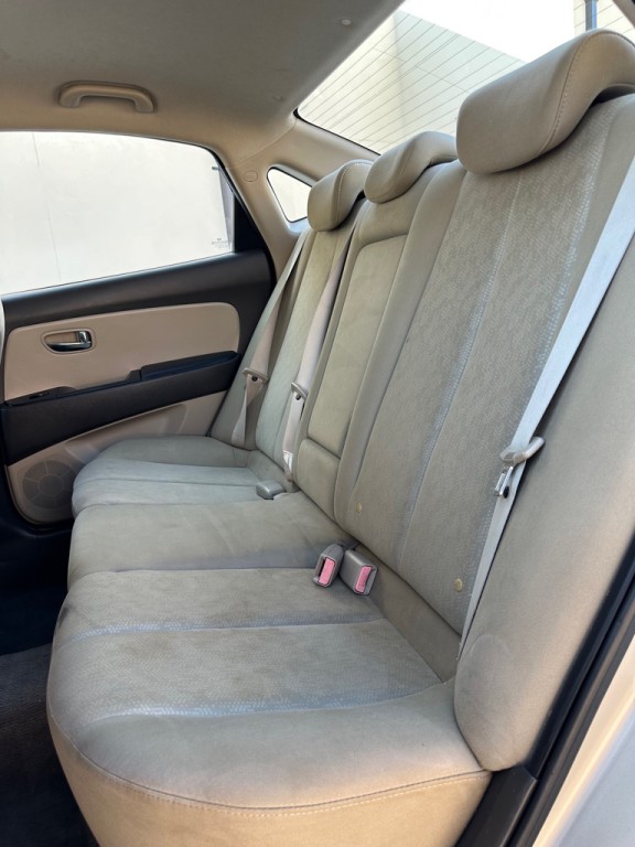 2010 Hyundai Elantra Image 7