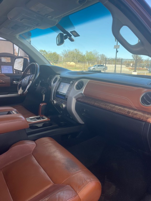 2016 Toyota Tundra Image 19