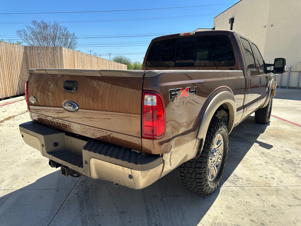 2011 Ford F-250 Image 5