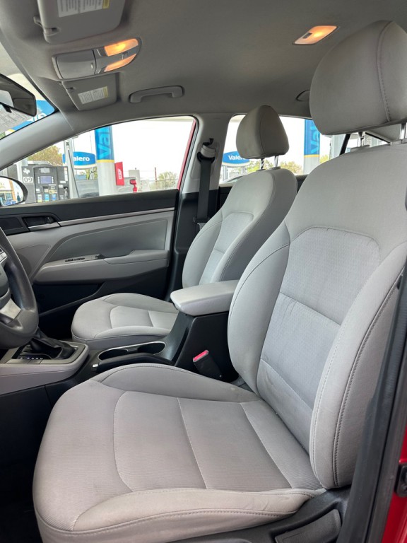 2018 Hyundai Elantra Image 16